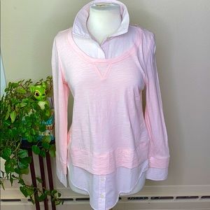 Tommy Hilfiger women’s top size small so cute!!